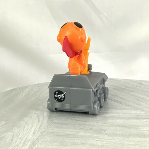McDonalds 2019 Snoopy Moon Rover Toy Peanuts Space Exploration Figure - Picture 4 of 24
