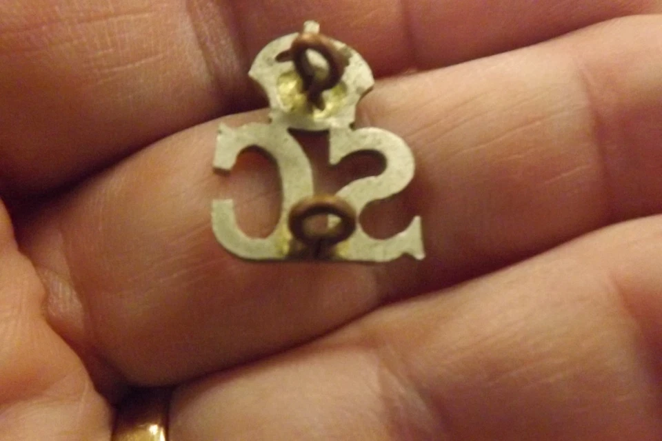 MILITARY SHOULDER TITLE BADGE SPECIAL CONSTABLE 2CM BY 1.5CM (3385) - Image 3 of 3