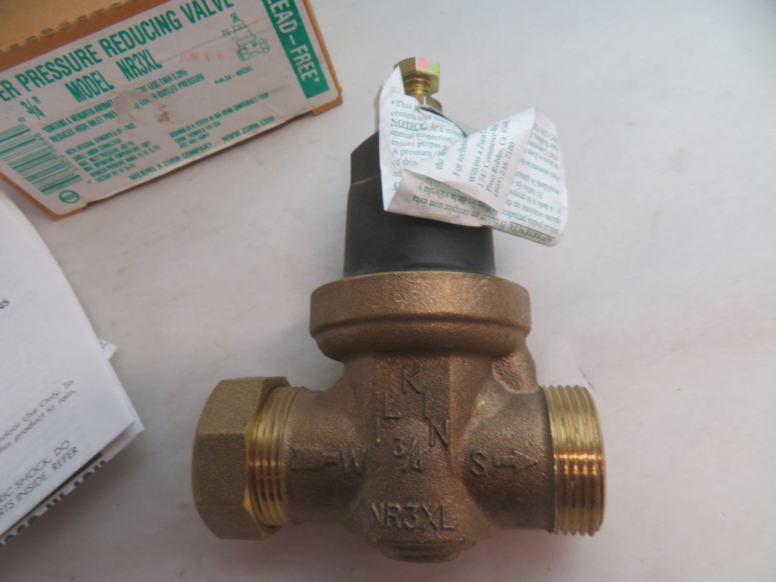 Zurn Wilkins 3/4 in NR3XL Water Pressure Reducing Valve Single Union 34-NR3XL