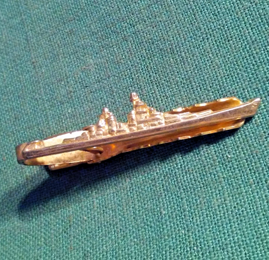 Vintage Gold-Tone Metal Kinney Co. Military Ship Boat Figural Theme Tie Pin Clip