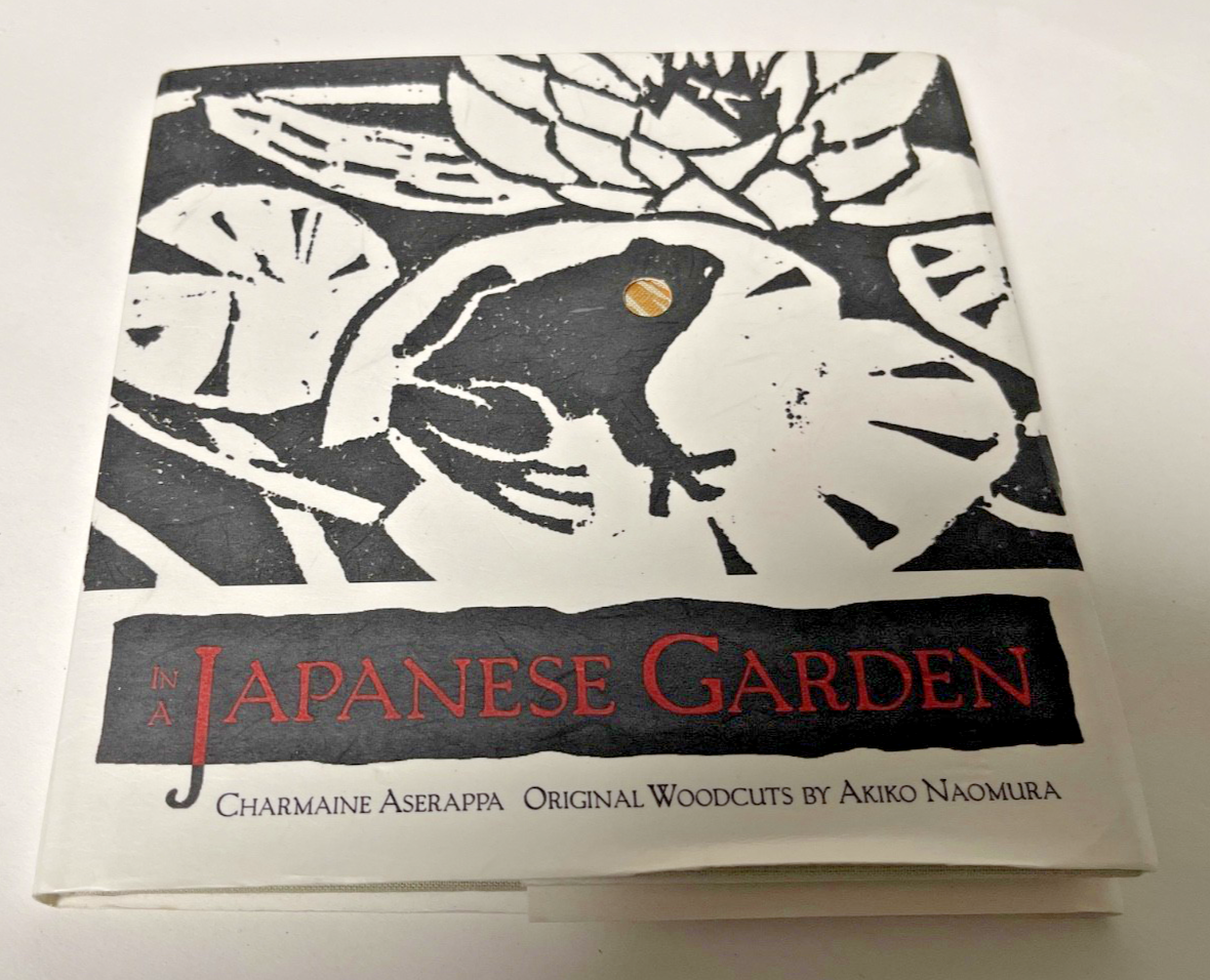 In a Japanese Garden by Akiko Naomura Hardback Book