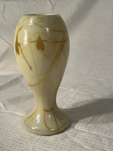 Steuben Alabaster/Gold Decorated with Gold Heart & Vine, Circa 1925