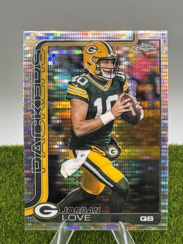 Jordan Love 2025 Topps Chrome Football #109 Pulsar Refractor Green Bay Packers