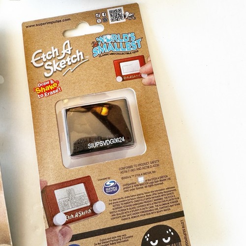 World's Smallest Toys View-Master Magic 8 Ball Etch-a-Sketch Rubik’s Cube New! - Picture 9 of 11