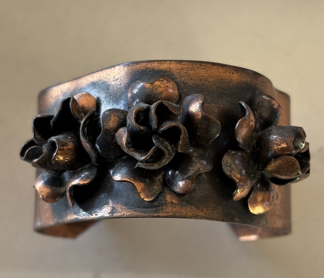 Vtg Solid Copper Raised Flowerchunky Cuff Bracelet - image 1