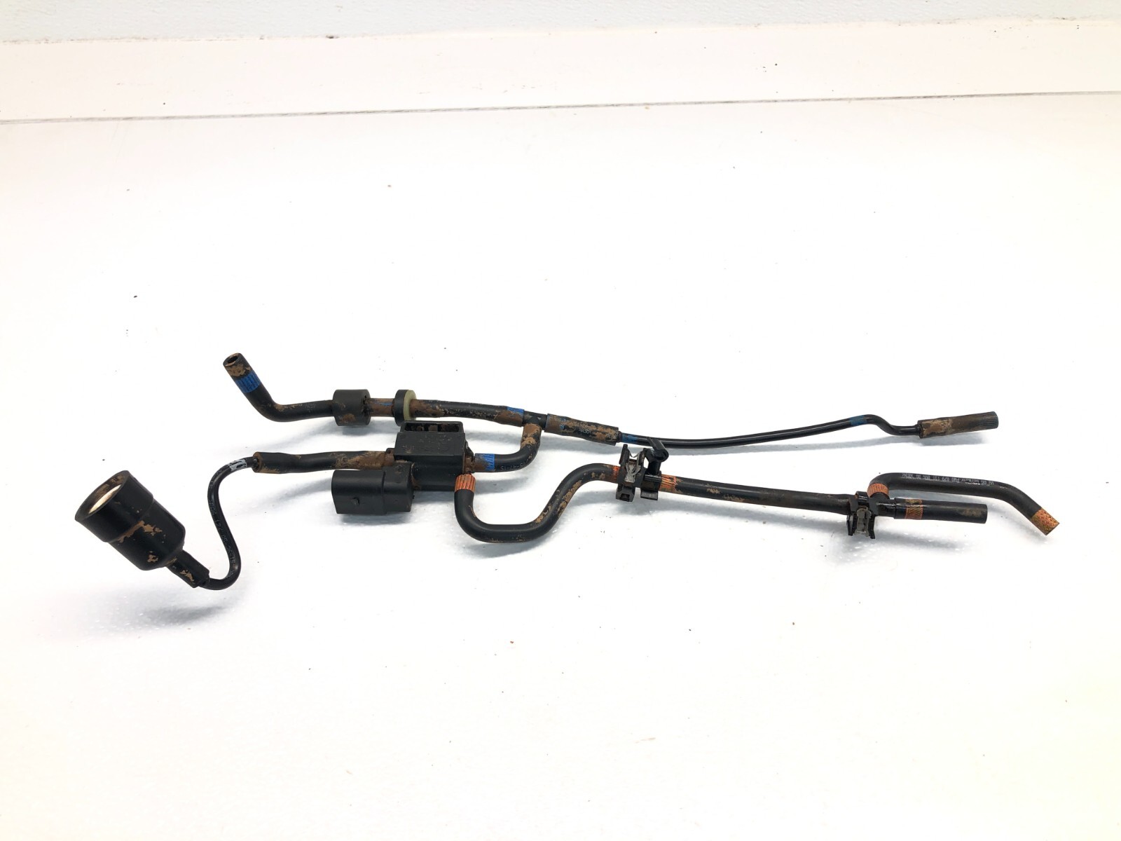 2014-2018 BENTLEY FLYING SPUR 4.0L V8 TURBO BOOST SOLENOID VALVE W/ HOSE LINE OE