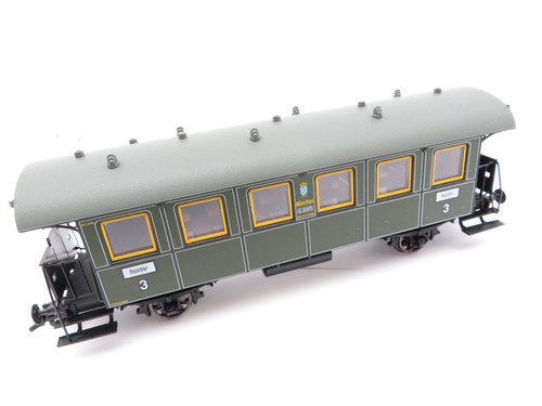 361H0 /10 - Fleischmann H0 - Personenwagen 3.Kl der K.Bay.Sts.B. 12015 - top | Condition: Gebraucht