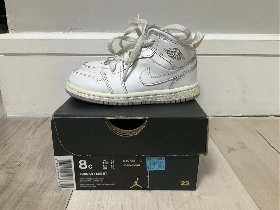 Nike Air Jordan 1 Mid White 8C  (Toddler/baby Shoes) - Imagem 2 de 4