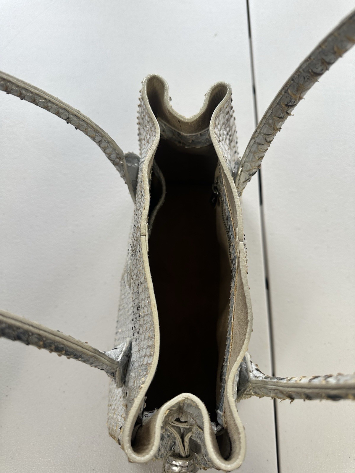 Tod’s Silver Color Metallic Python Leather Handba… - image 21