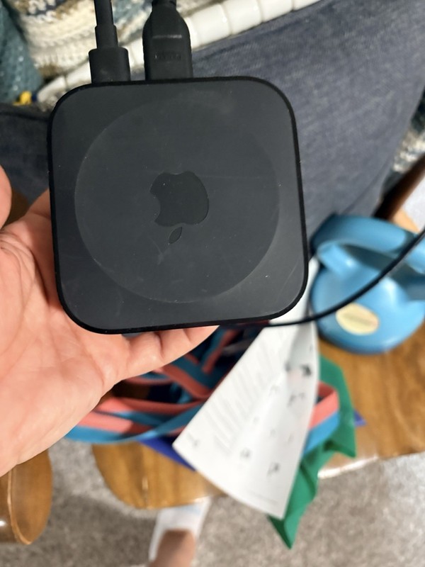 Apple TV A1625 32GB 1080p Digital HD Media Streamer Black HDMI Wi-Fi