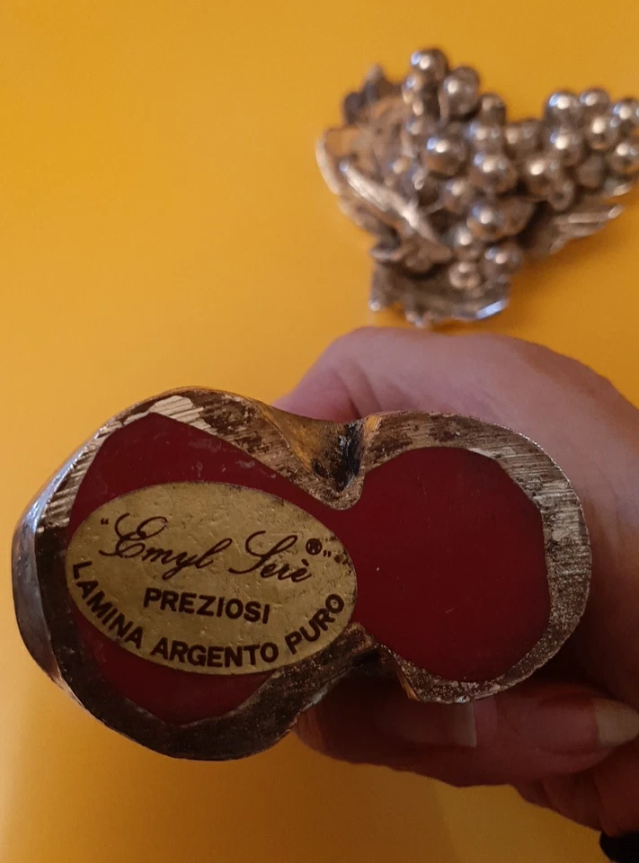 Soprammobili in lamina argento 800,  grappolo d'uva e vecchio scarpone - Immagine 4 di 4