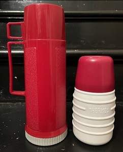 Set Of 2 Maroon Thermos Brand Plastic Thermoses Model No 3600