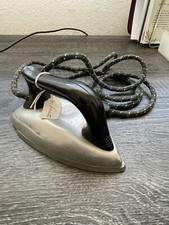 VINTAGE DOLLY DELL CHILD CLOTHES IRON 1940'S HEATS UP 