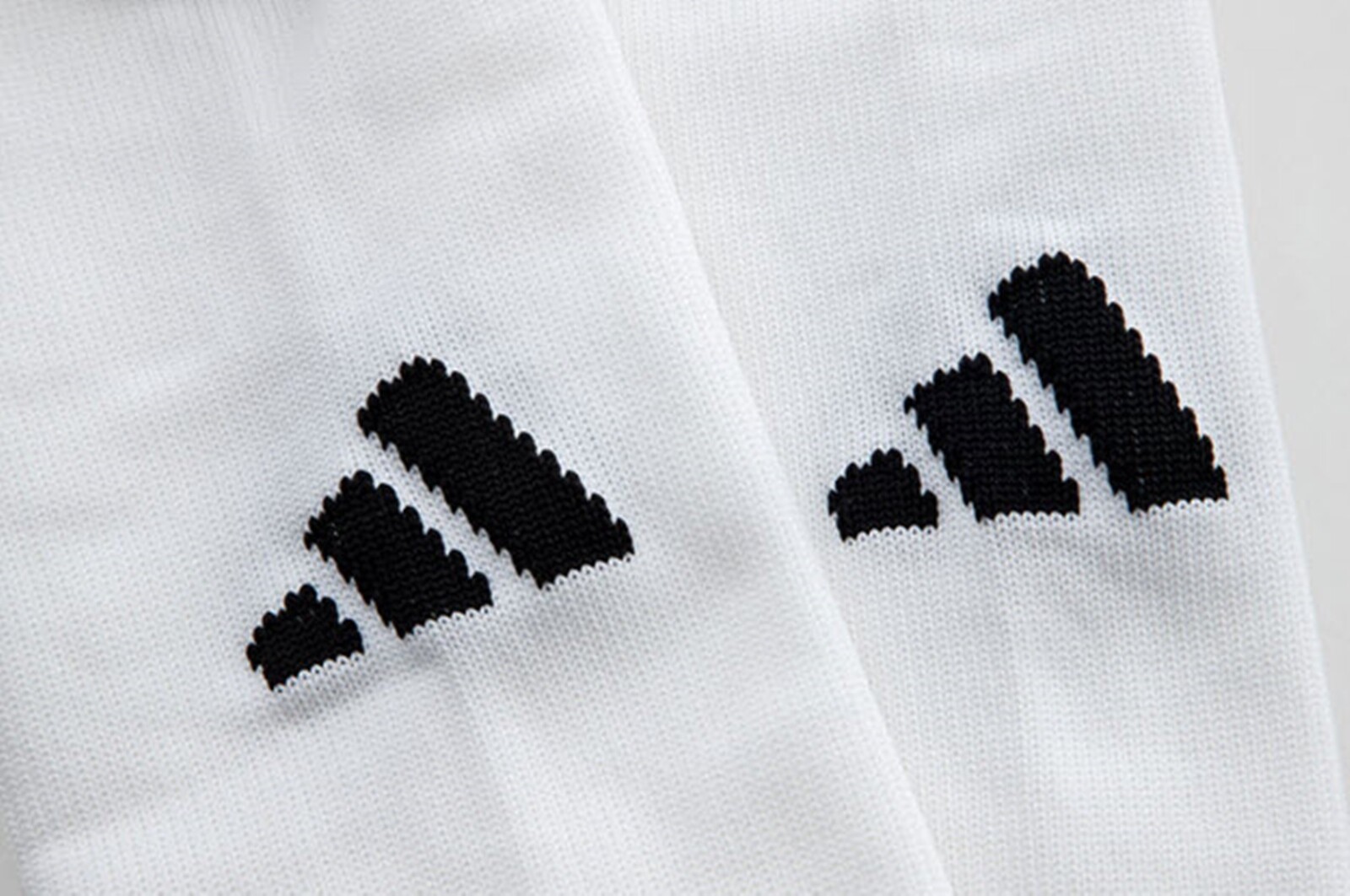 Adidas Men MILANO 23 1 Pairs Ankle White Soccer Football Casual GYM