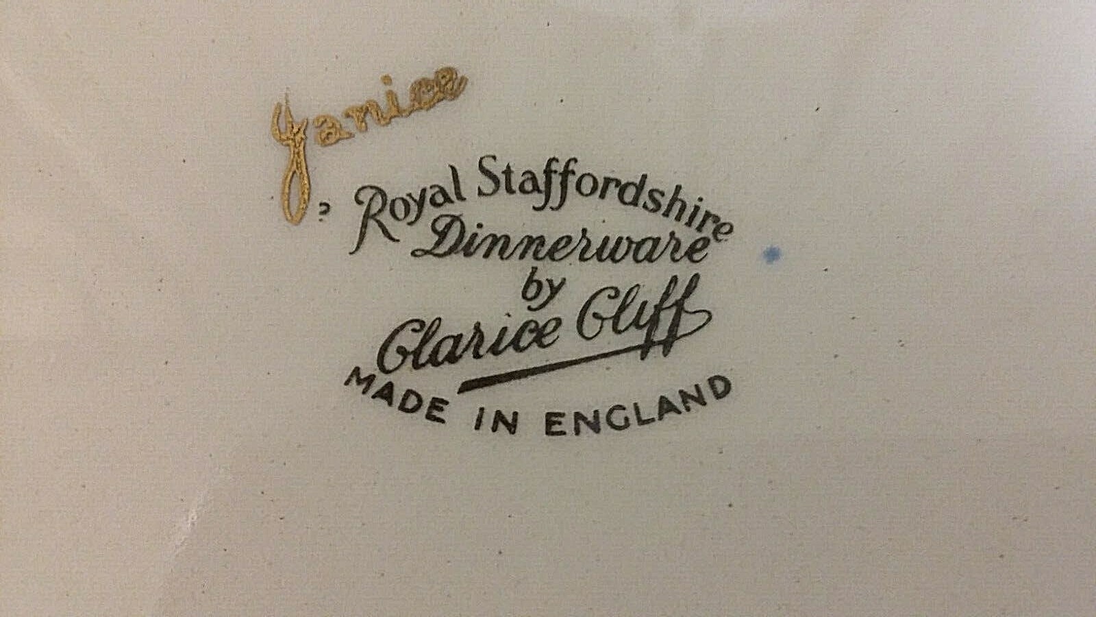 Royal Staffordshire dinnerware by Clarice Cliff Janice 8" soup bowl