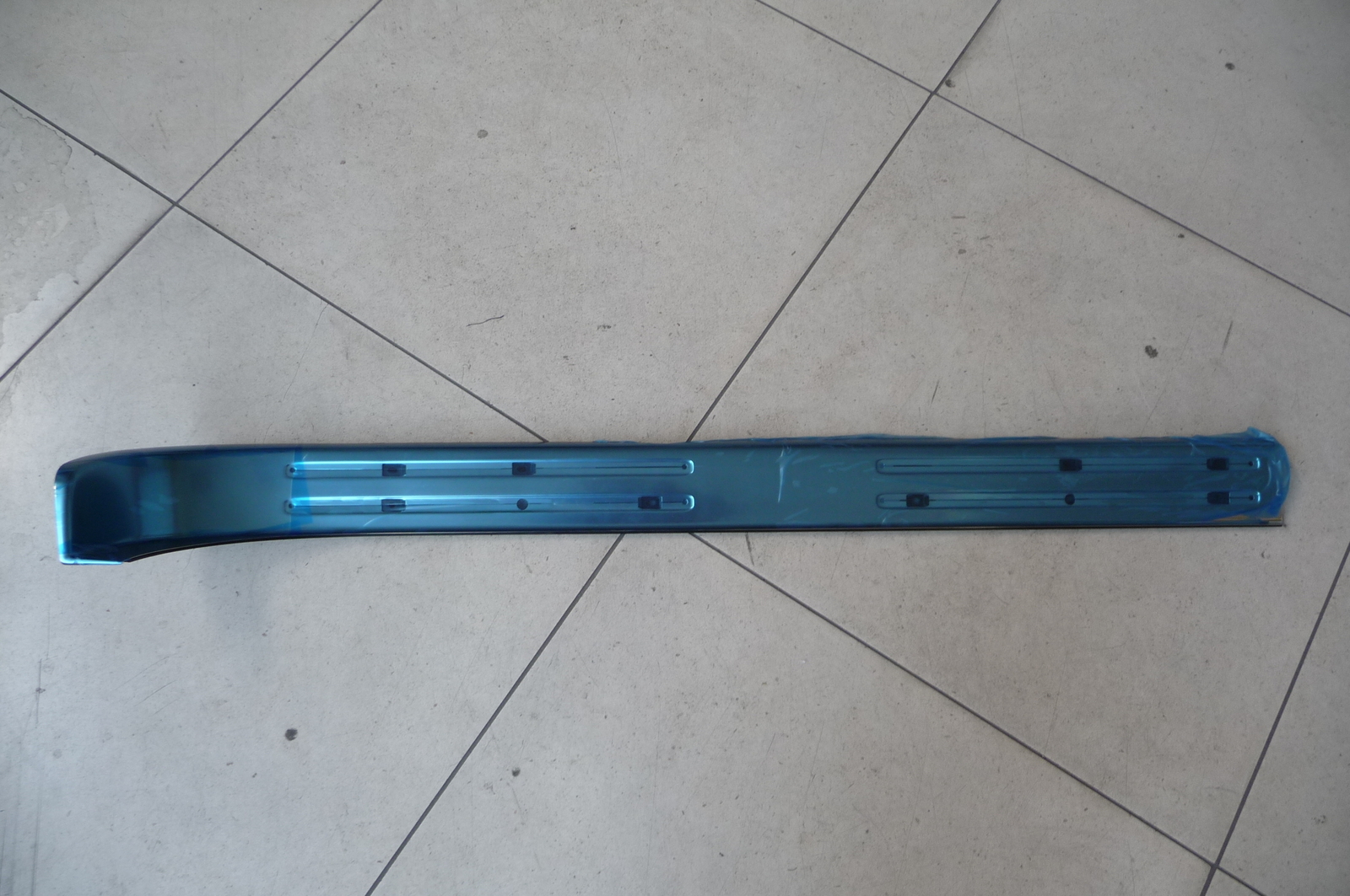 13-20 Rolls Royce Dawn Wraith Right Outer Door Sill Entrance 51337312448 OEM