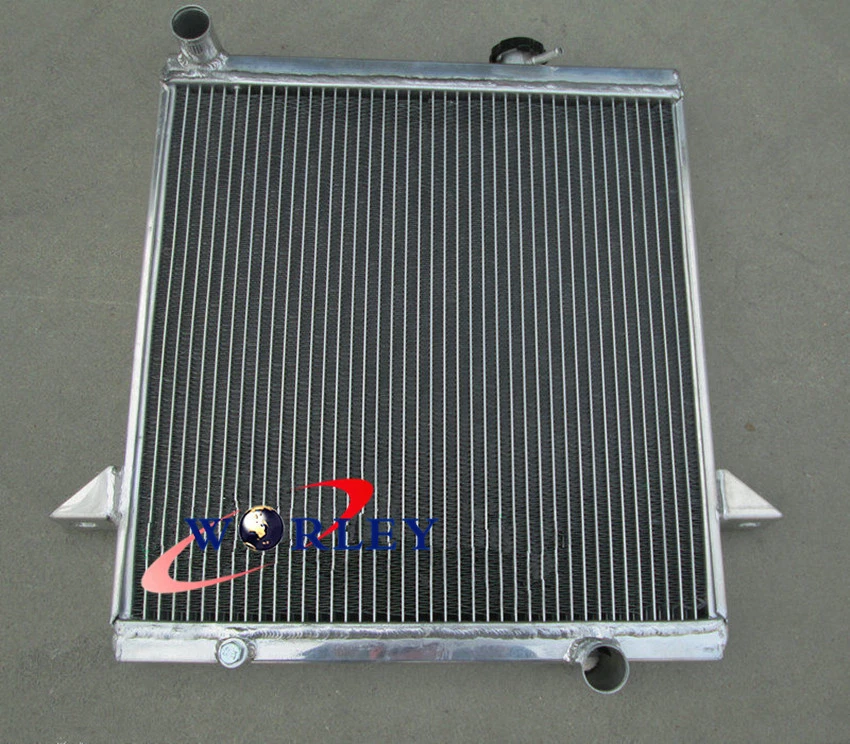 Radiador de aluminio 56 mm y ventilador de cubierta para Triumph TR6 1969-1974 / TR250 1967 1968 Foto 3 de 4