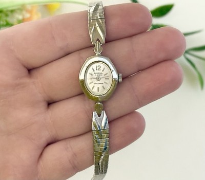 Dainty Antique Cardinal 17 Jewels Shockproof Mechanical Cocktail Watch WORKS!!