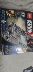 LEGO Star Wars Kylo Ren's Command Shuttle 75104 Complete Set with Minifigures