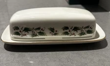 FINE CHINA JAPAN Holly Holiday Covered Butter Dish w/ Tray  -EUC