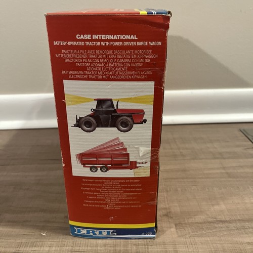 Scarce 1988 ERTL 1/32 Battery Powered Case IH 4994 & Barge Wagon Set No669 ExIB - Picture 9 of 10