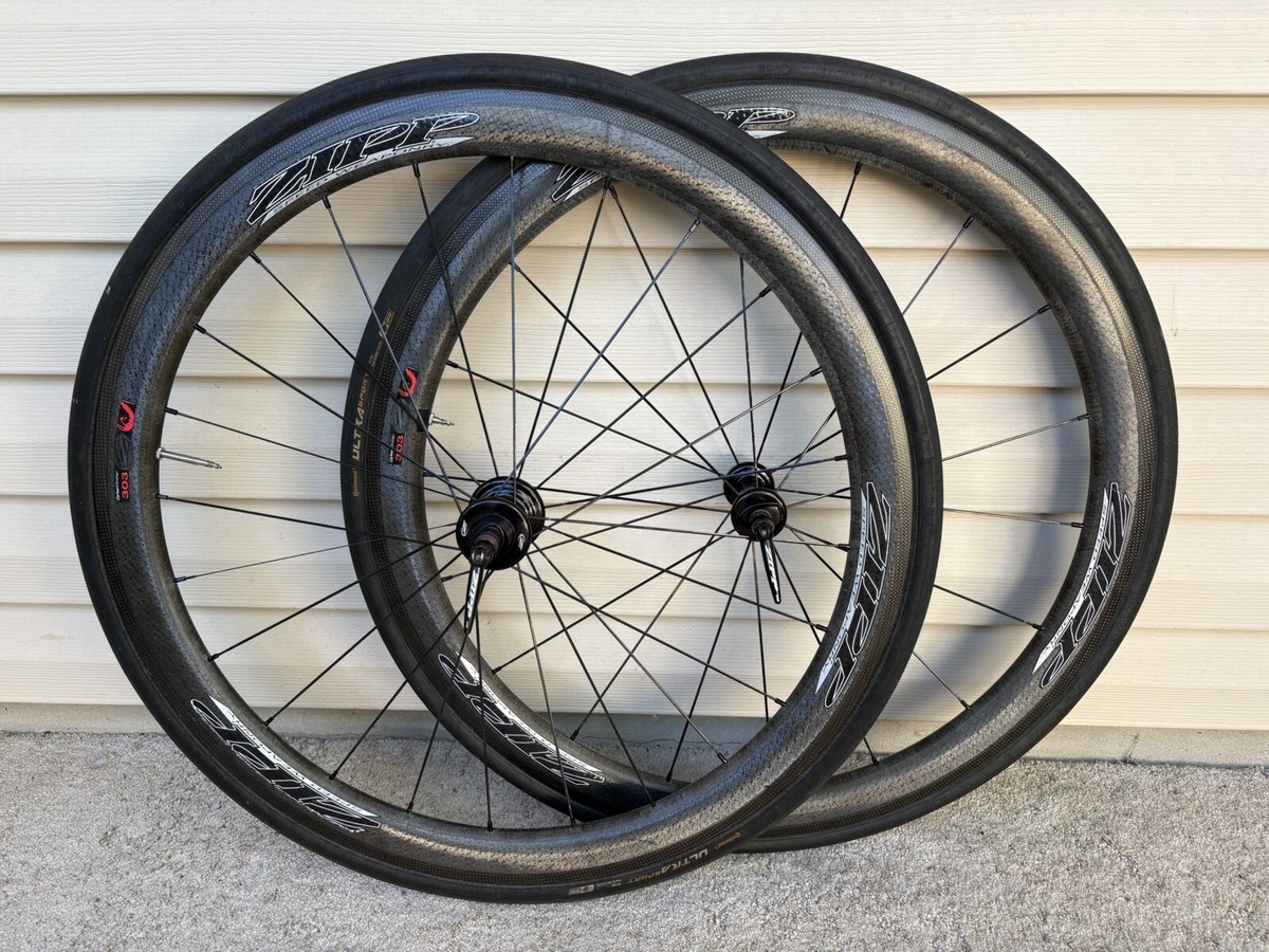 Zipp 303 Firecrest Road Bike Rim Brake Carbon Clincher