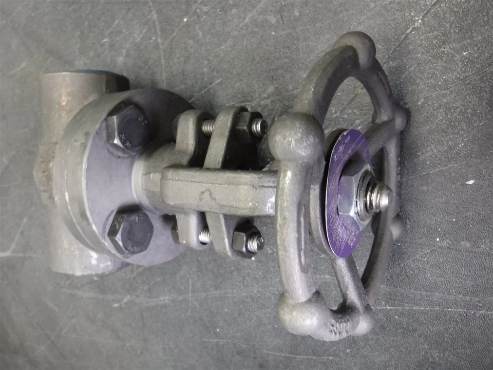 New Bonney Forge 107519-111 Fig HL 11 1" Class 800 Gate Valve K2 - Image 2 of 4