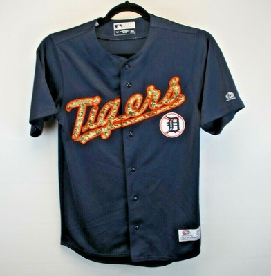 detroit tigers button up jersey