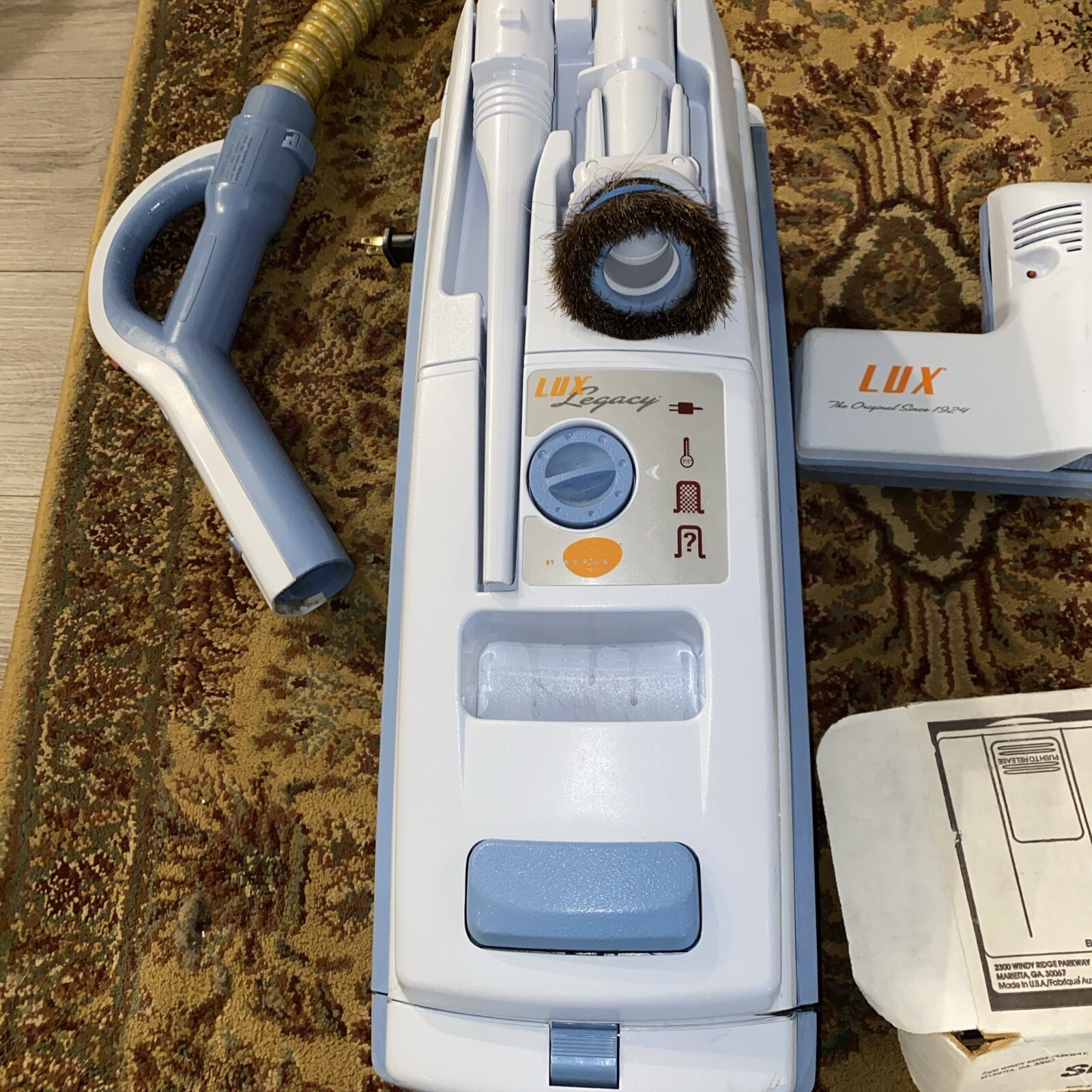 Electrolux Aerus Lux Legacy C153C Canister Vacuum Cleaner w/ sidekick