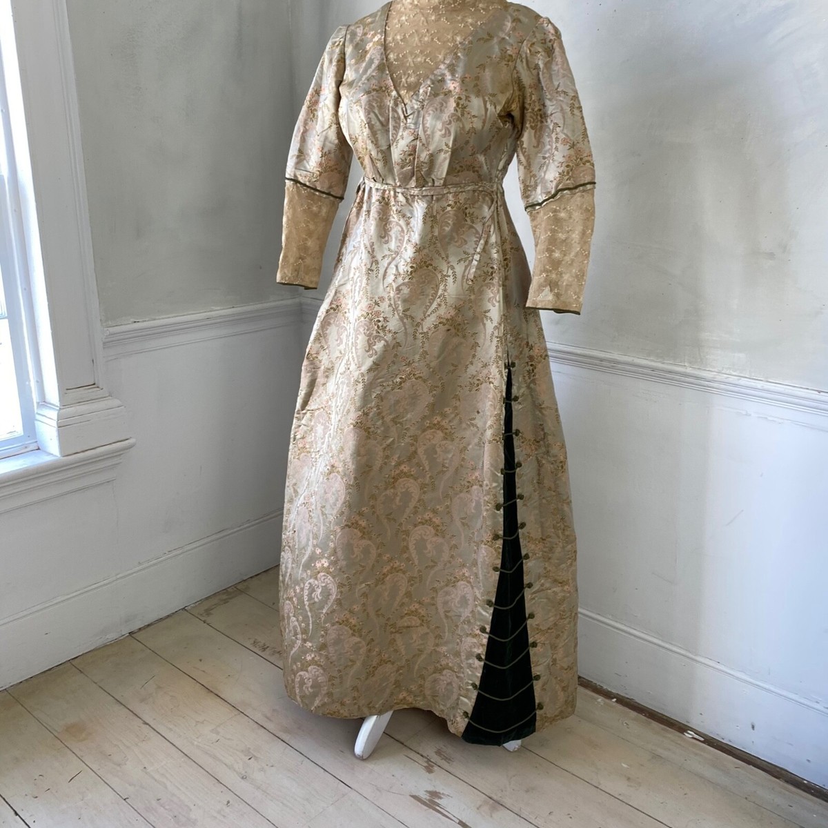 Vintage French Woman's Silk Dress 1890-1900 Dress Velvet Accented Dress |  eBay