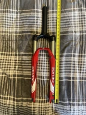 RST Deuce 100 Suspension Fork – 26” MTB, 30mm Stanchions, 1-1/8” Steerer, Red