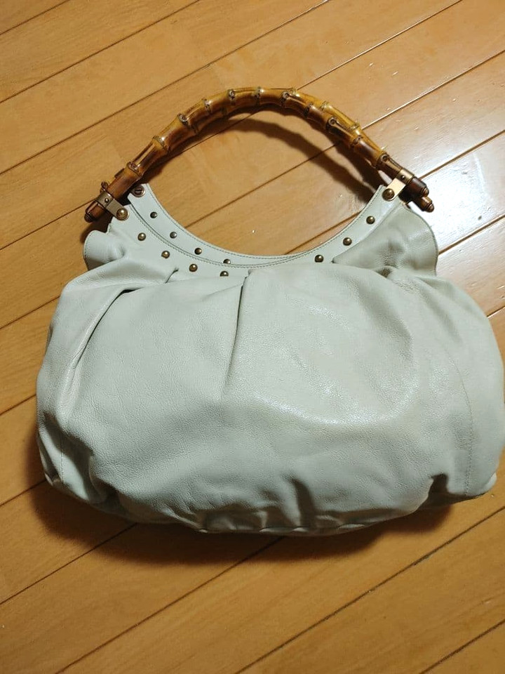 Gucci Bamboo Indy Hobo Bag Leather Shoulder Bag Studs Beige