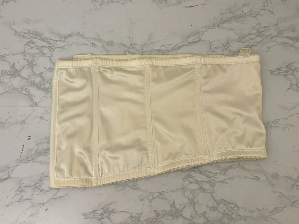 Corsé DE COLECCIÓN debajo del busto DISEÑO para mujer talla grande 2X crema blanco roto cierre S1 Foto 2 de 4