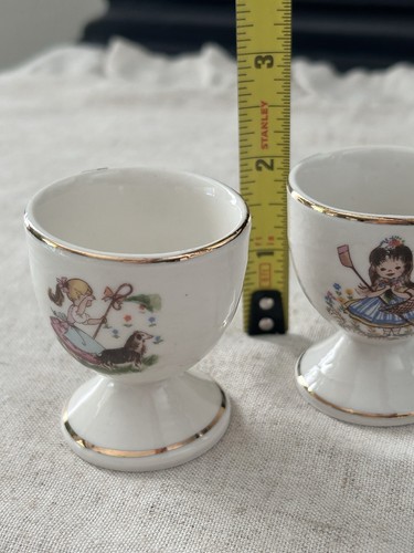Lot de 2 tasses à oeufs céramique Bo Peep et fille au jardin vintage - Photo 2/6
