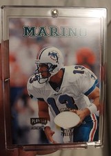 1998 Playoff Momentum SSD - Team Threads Dan Marino #13 Road Jerseys (MEM)