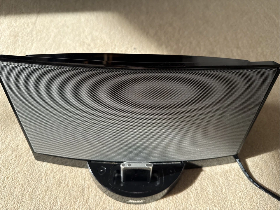 Bose SoundDock Digital Music System Series 1 mit Ladekabel u. Lightning Adapter  - Bild 2 von 4