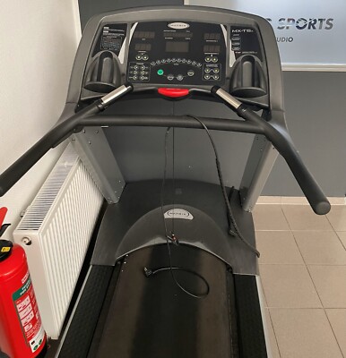 Profi Laufband gebraucht  Matrix MX-T5x Schwarz zustand Moter defekt 