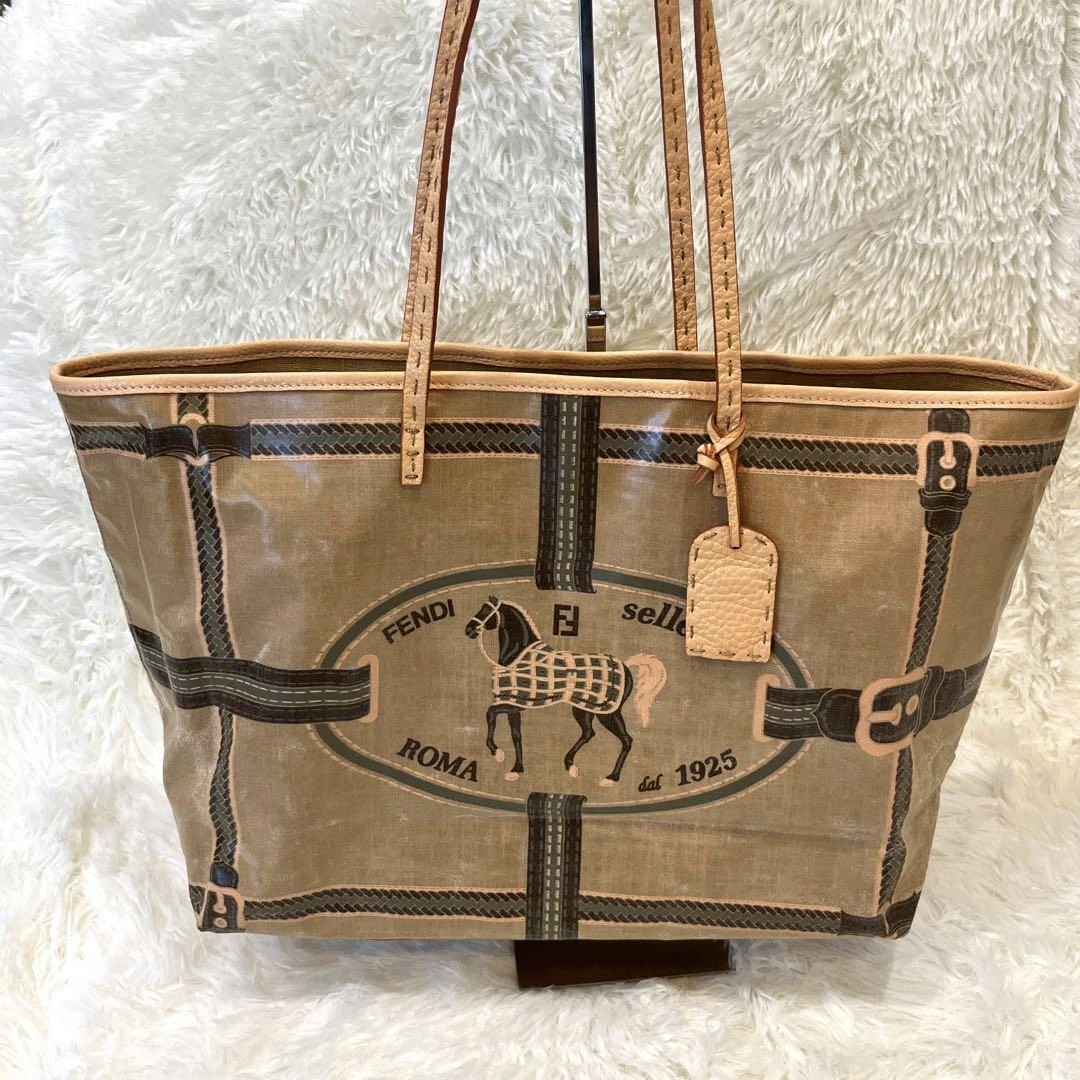 Shopper store bag fendi
