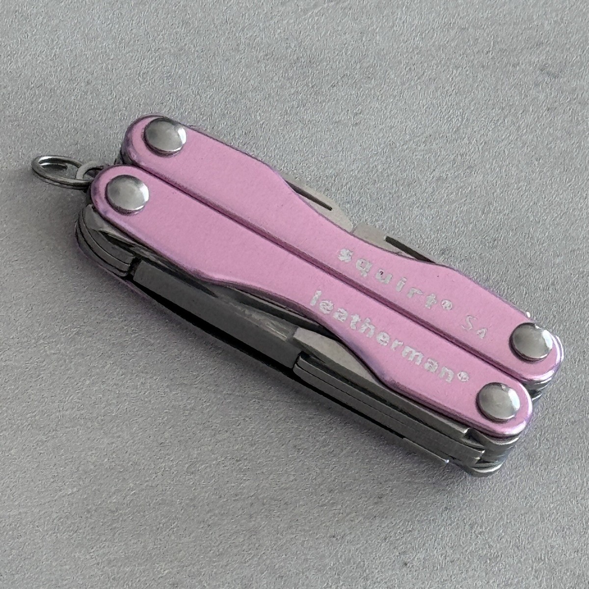 Leatherman Squirt S4 Pink multitool Discontinued. Mint | eBay