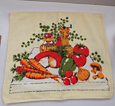 Vintage Kitchen Sun Dri Towel Orange Green Red Vegetables Hand Towel Retro 1970s