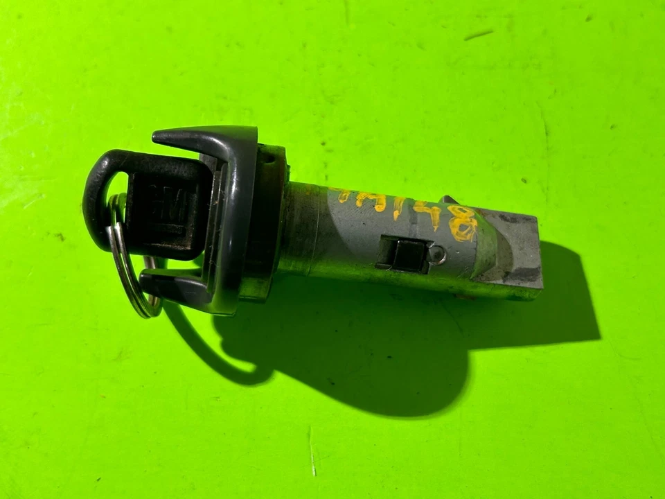 1997 CHEVROLET S10 PICKUP IGNITION LOCK W/KEY OEM - Image 3 of 4