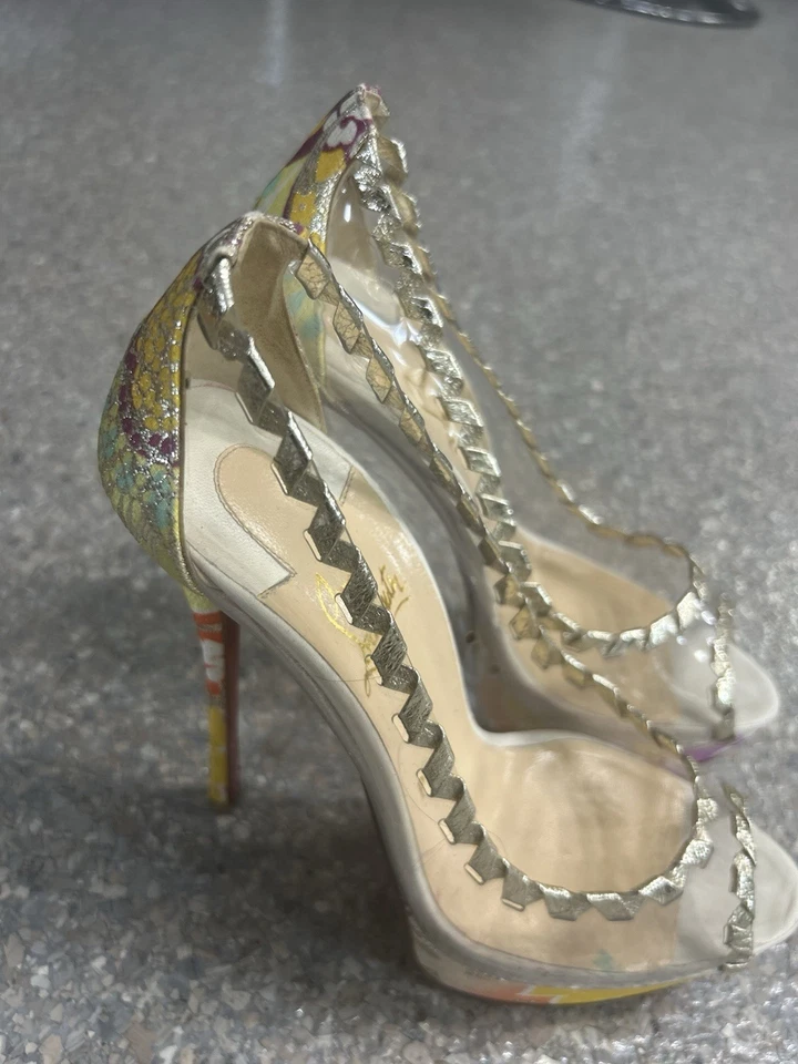 Christian Louboutin Mujer Tacón Alto Talla 38.5 Foto 2 de 4