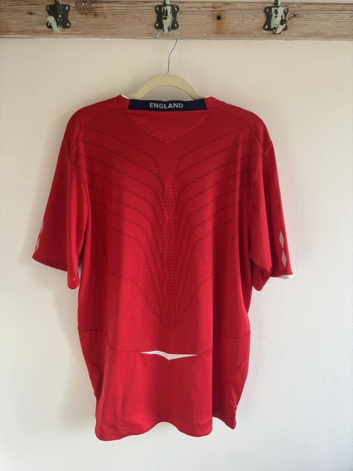 Genuine England Umbro  Away Football Shirt, 2008-2010, XL Adult Men’s  - Image 2 of 4