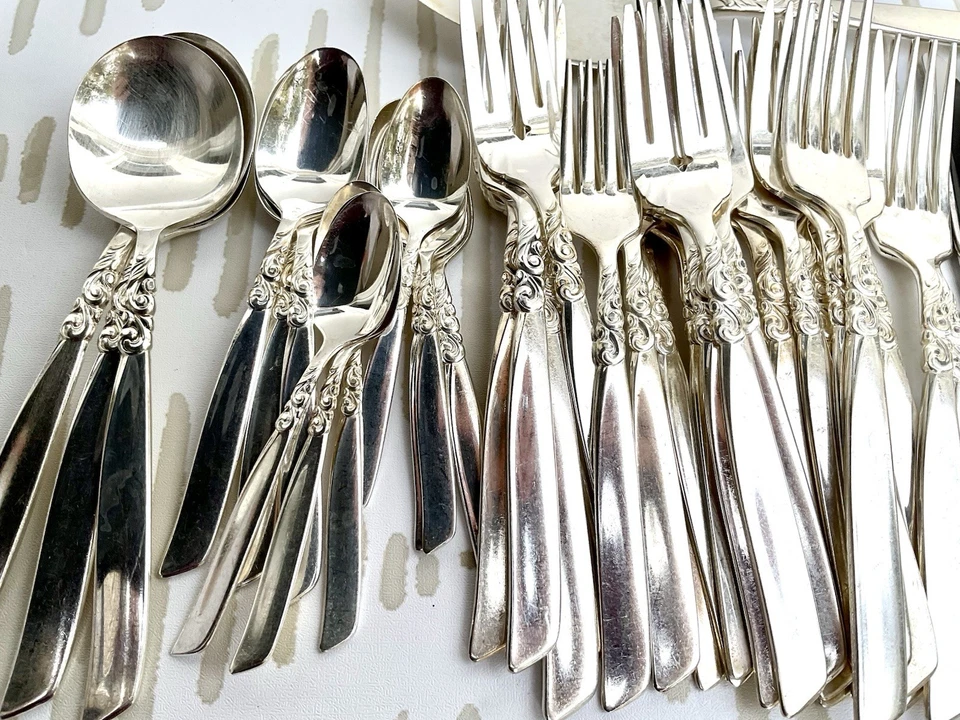 Oneida South Seas 80 piezas cubiertos-platería-MCM-horquillas-cuchillos-piezas para servir Foto 3 de 4