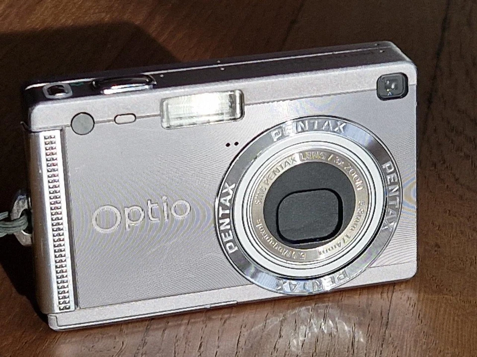 Pentax Optio S5i 5.0MegaPixels Digitalkamera - Silber - Bild 3 von 4
