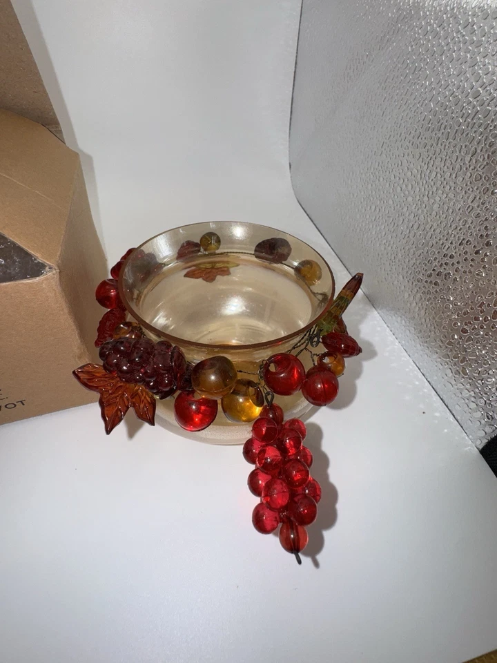 Candelabro votivo Dennis East 2005 con alambre de resina fruta ensartada Foto 3 de 4