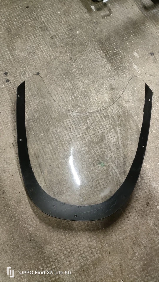 Cupolino Yamaha RD500LC Originale Usato - Immagine 2 di 4