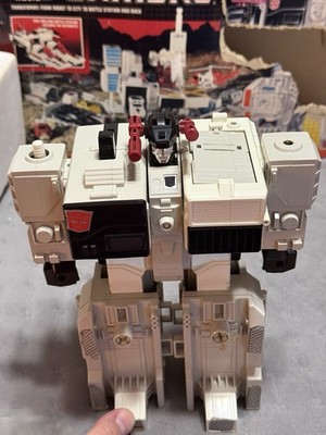 1985 Metroplex Transformers G1 Autobot Battle Station Rubber Tires Hasbro