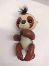 Fingerlings Brown SLOTH 5" Electronic Toy Works