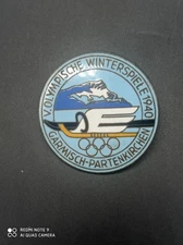 Rare Insigne des jeux Olympiques d'hiver Allemagne 1940 ,sport ,militaire,WW2 .